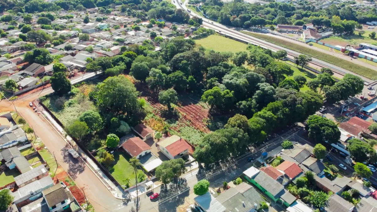 LOTE 000 - TERRENO COMERCIAL  COM  14. 108 M2 REGIÃO NORTE - CASCAVEL PR ( Final da rua jacarezinho)
