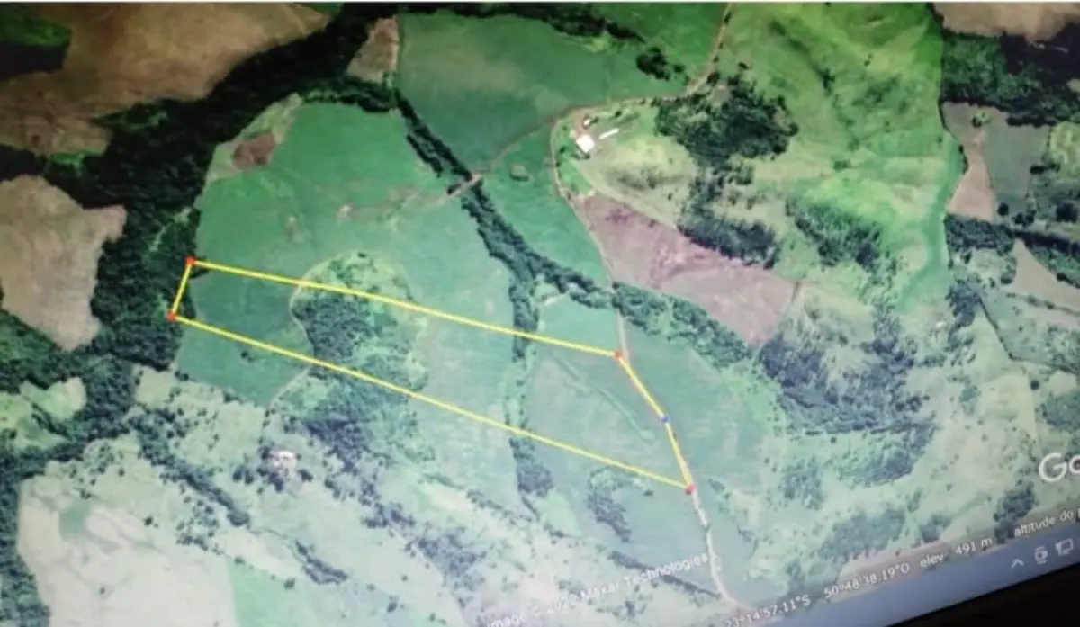LOTE 000 - AREA RURAL, SÍTIO DE  24,2 Ha ( 10 alqueires)  EM URAÍ/PR