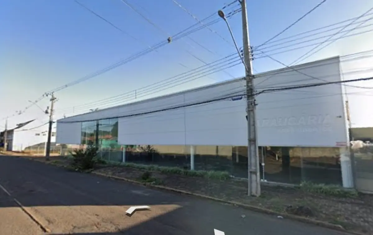 LOTE 000 - BARRACÃO COMERCIAL COM 945,51 m2  ROLÂNDIA PR