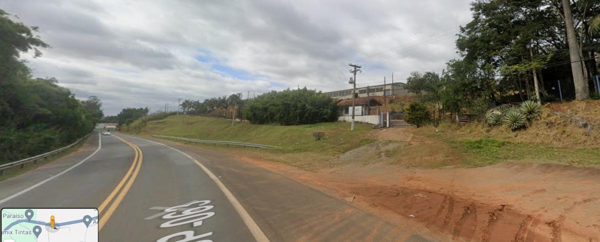 Area industrial 36 mil metros quadrados.