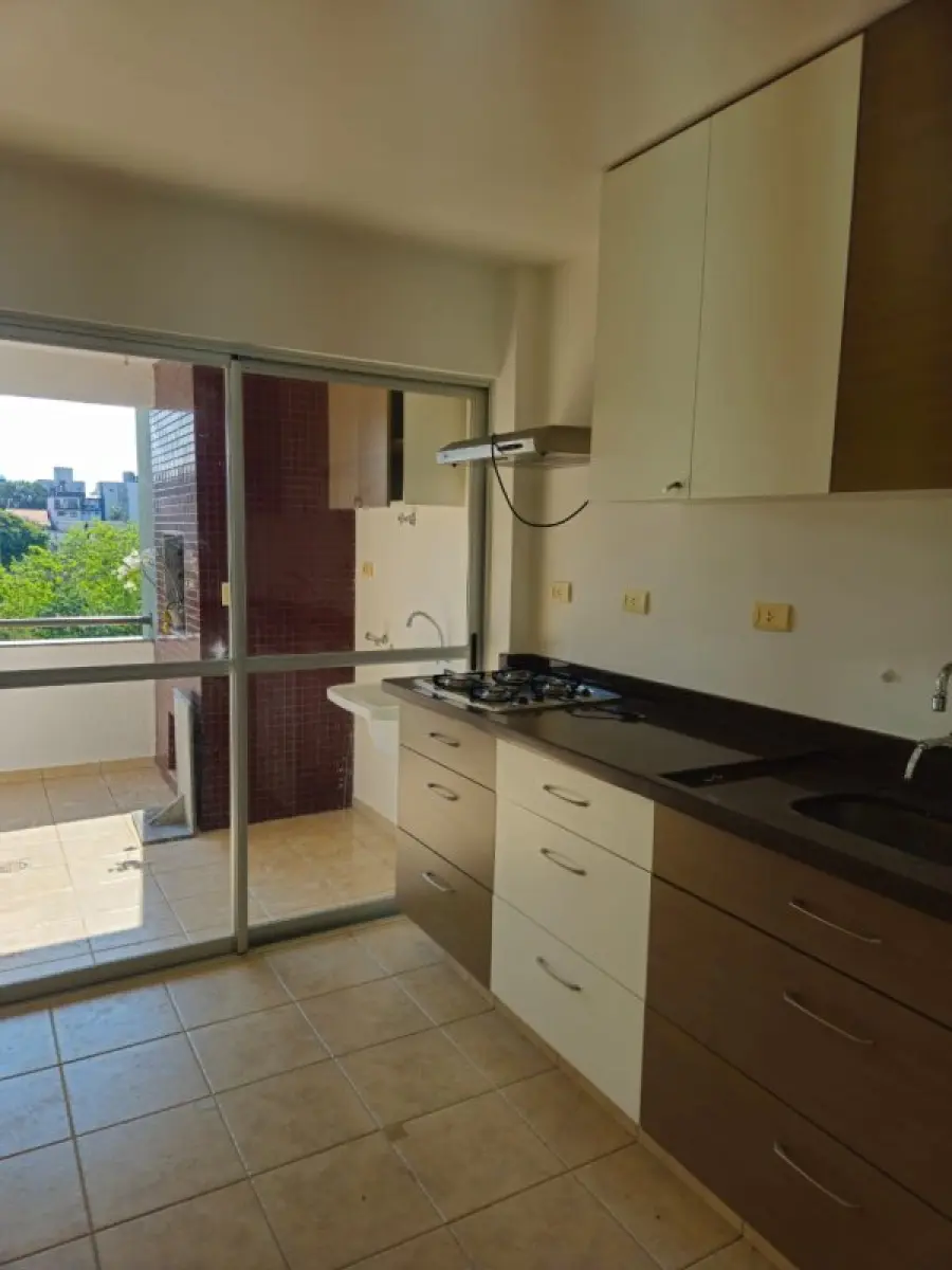 LOTE 001 - APARTAMENTO COM 112,14 M2 REGIÃO CENTRAL DE CASCAVEL - EDIFICIO BEETHOVEN