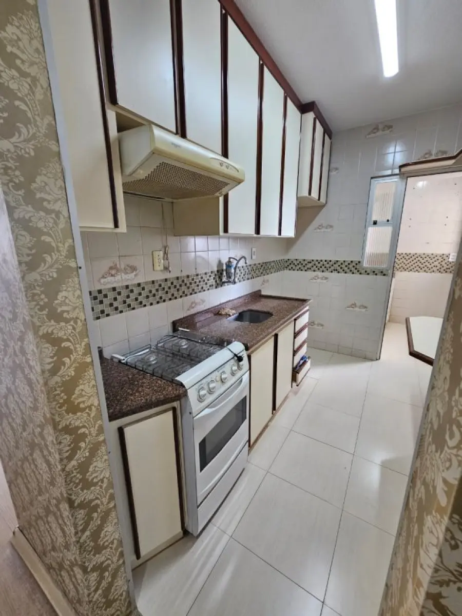 LOTE 001 - APARTAMENTO CENTRAL COM 114 M2 AREA TOTAL E 74 M2 AREA PRIVATIVA COM 1 SUITE E 2 QUARTOS E 1 VAGA GARAGEM