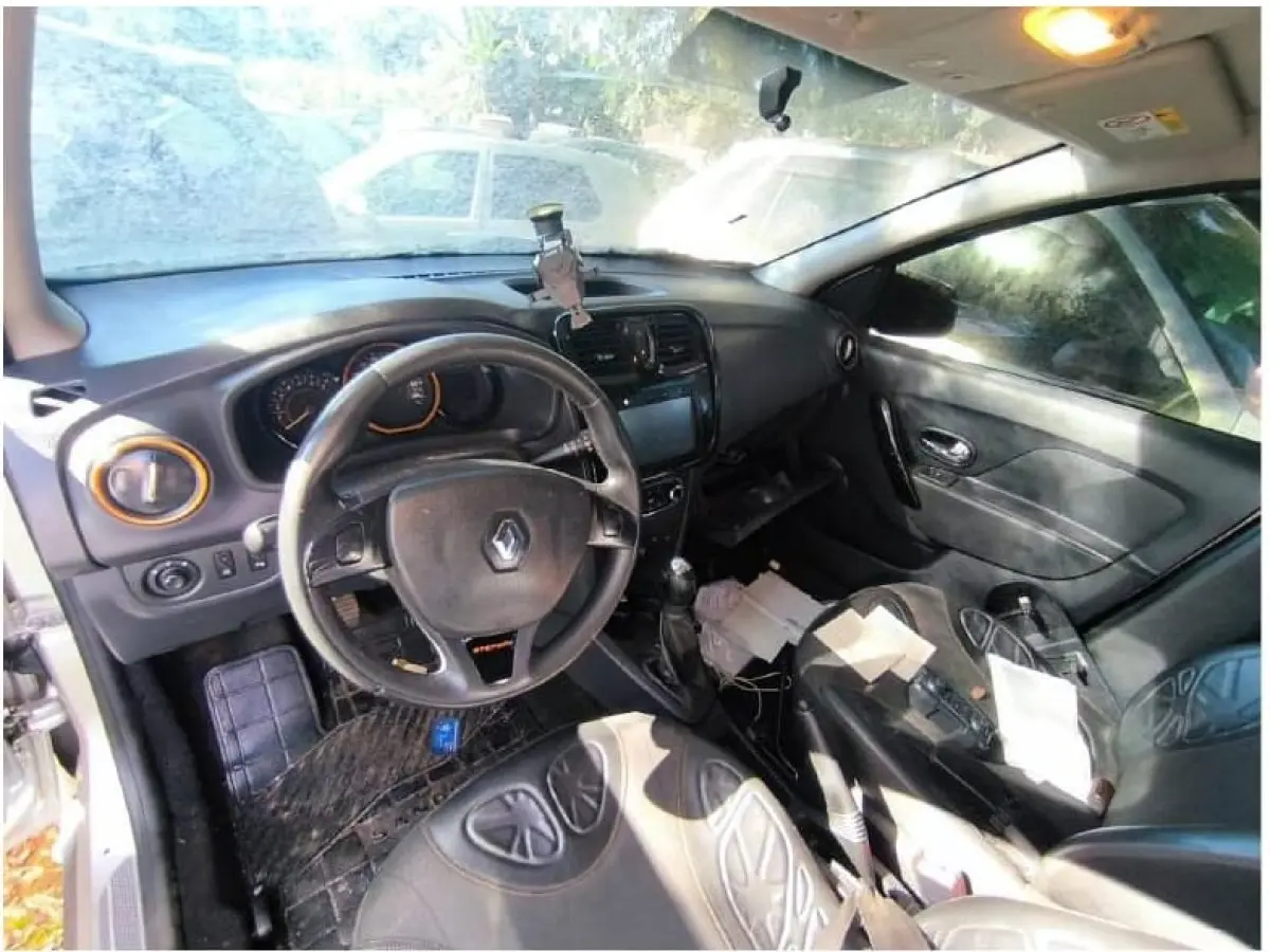 LOTE 000 - RENAULT SANDERO STEP WAY 2018/2019 PRATA 4 PORTAS MANUAL
