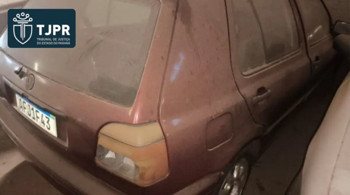 LOTE 000 - VEICULO GOLF 1.8 GL 1995 4 PORTAS A GASOLINA