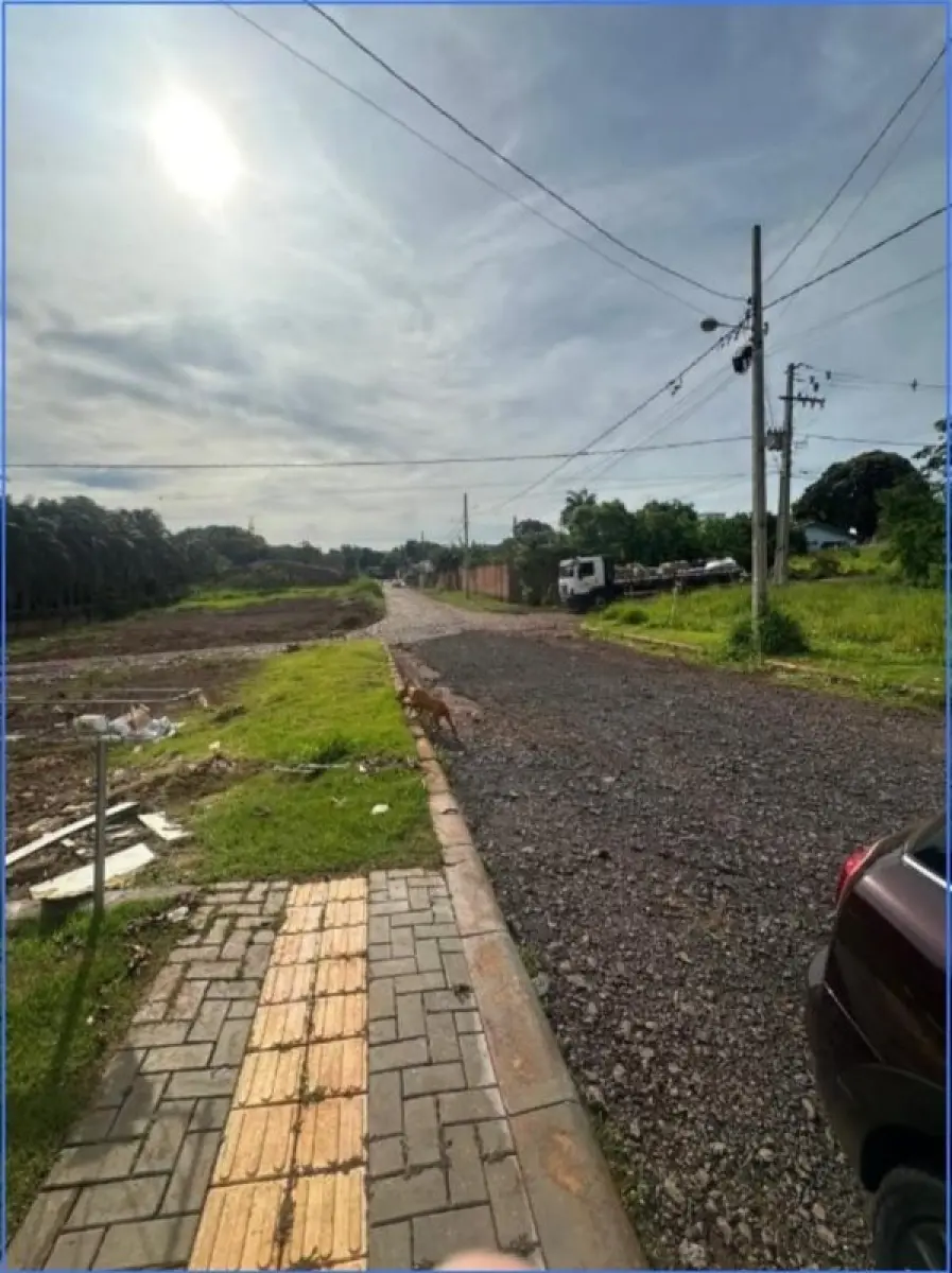 LOTE 000 - TERRENO com 132 m2 e CASA COM 80,30 m2 (FOZ DO IGUAÇU PARANA)