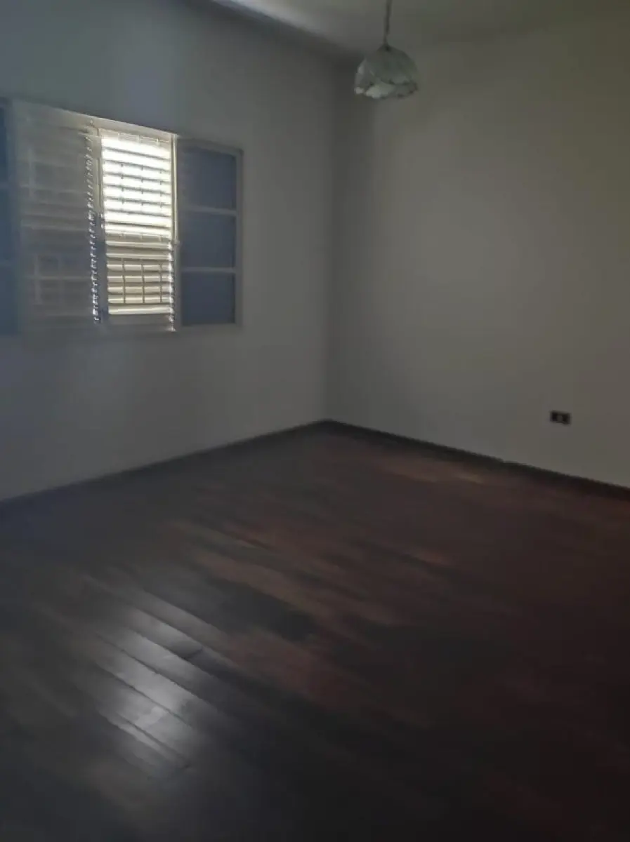 LOTE 000 - CASA ALVENARIA EM UMUARAMA - PR CENTRO