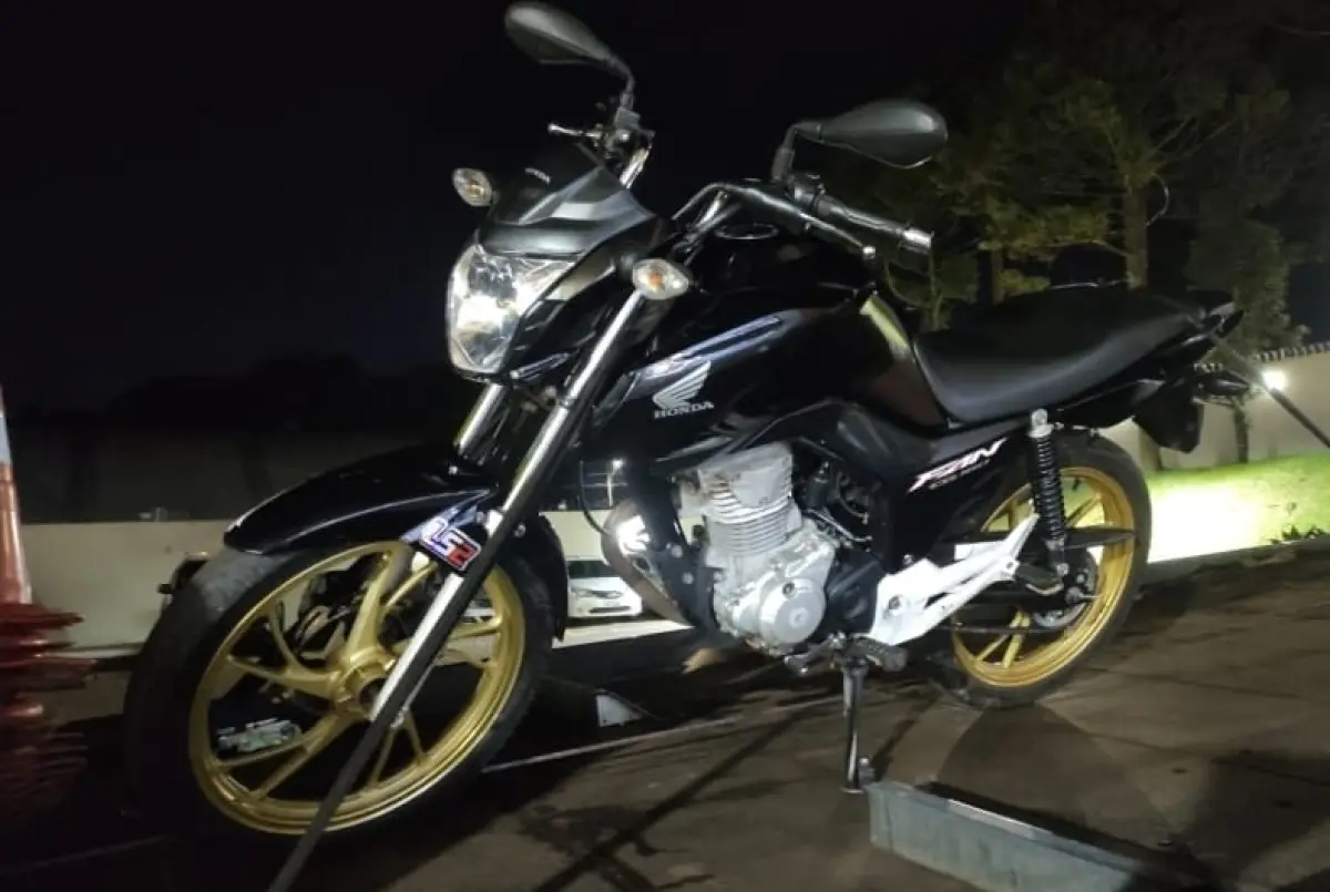 LOTE 000 - MOTO HONDA CG FAN ANO 2023 MODELO 2023 /FLEX PLACAS SEN3C99