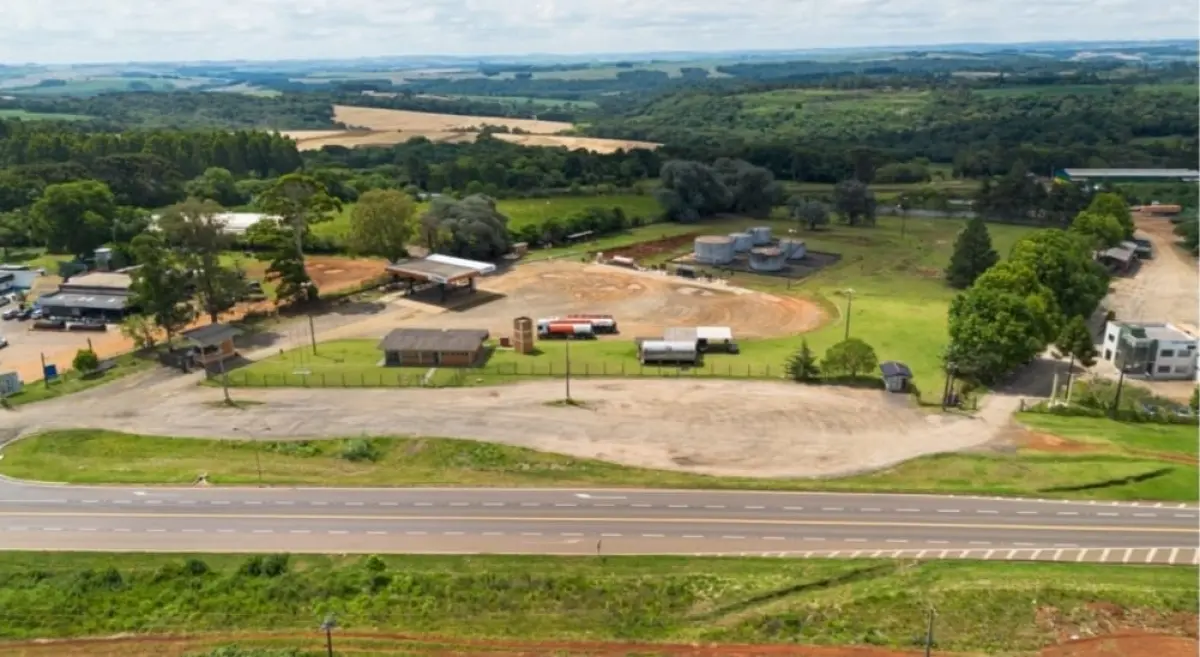 LOTE 000 - TERRENO COM 31.321 M2 - GUARAPUAVA PR - (FRENTE BR 277)
