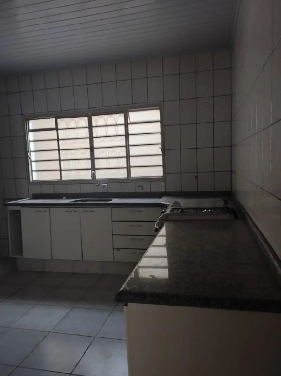 LOTE 000 - CASA ALVENARIA EM UMUARAMA - PR CENTRO