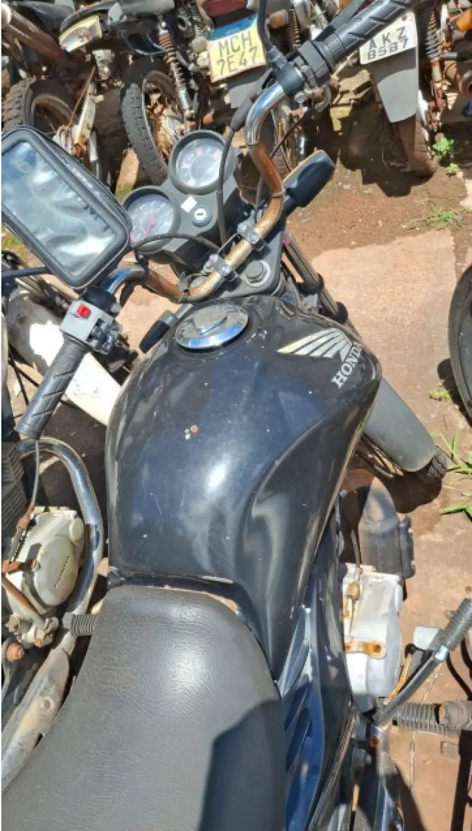 LOTE 000 - MOTOCICLETA HONDA/CG 125 FAN KS, ANO E MODELO 2010/2010, COR PRETA