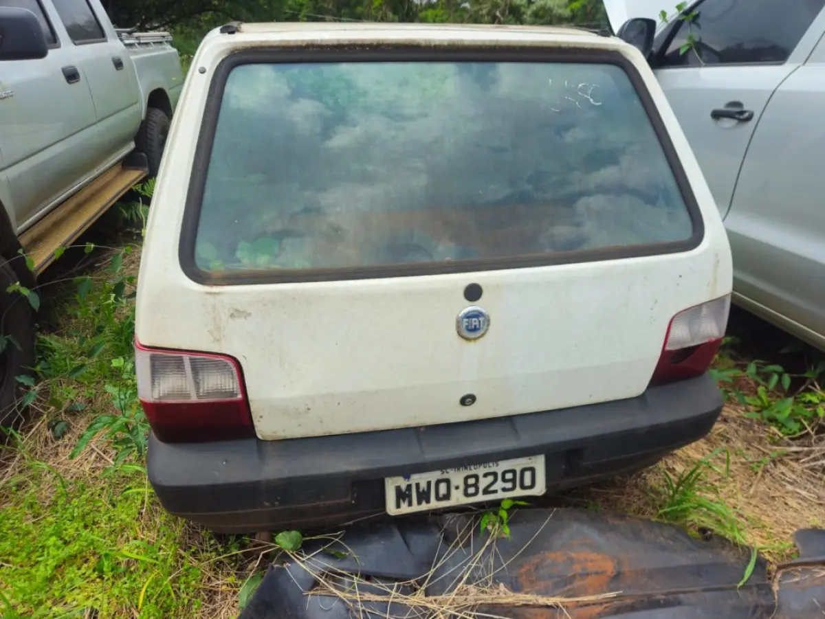 LOTE 000 - VEÍCULO FITAT UNO MILE 1.0 FIRE FLEX ANO 2006/2006 PLACAS MWQ 8290-SC