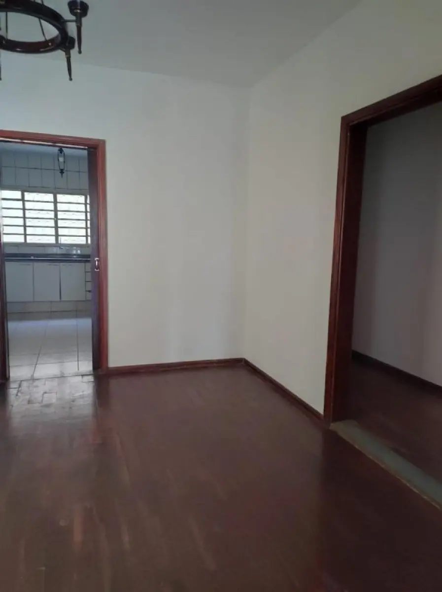 LOTE 000 - CASA ALVENARIA EM UMUARAMA - PR CENTRO