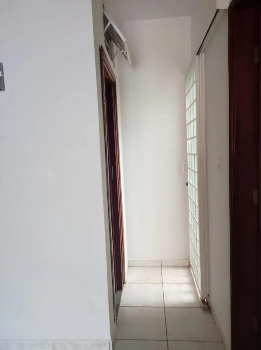 LOTE 000 - CASA ALVENARIA EM UMUARAMA - PR CENTRO