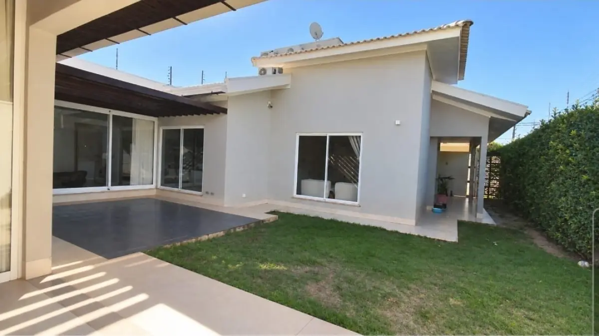 LOTE 000 - TERRENO EM GOIOERE PR COM 423 M2 E CASA COM 250 M2