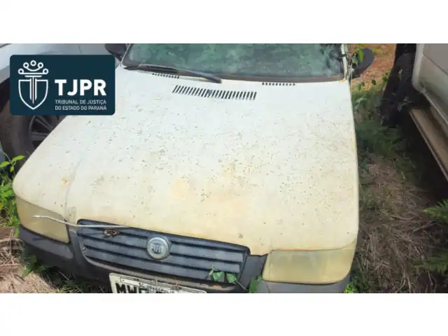 VEÍCULO FIAT UNO MILLE FLEX 2 PORTAS ANO MODELO 2005 2006 NA COR BRANCA