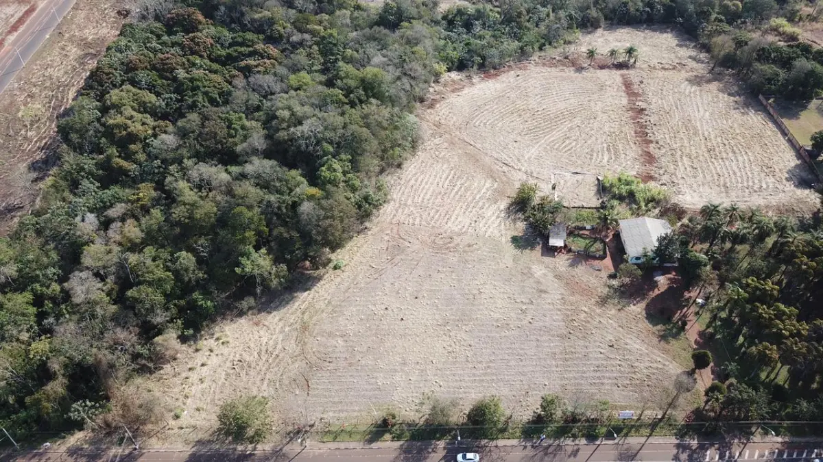 LOTE 000 - TERRENO COM 28 MIL M2 EM FOZ DO IGUAÇU - AVENIDA GENERAL MEIRA
