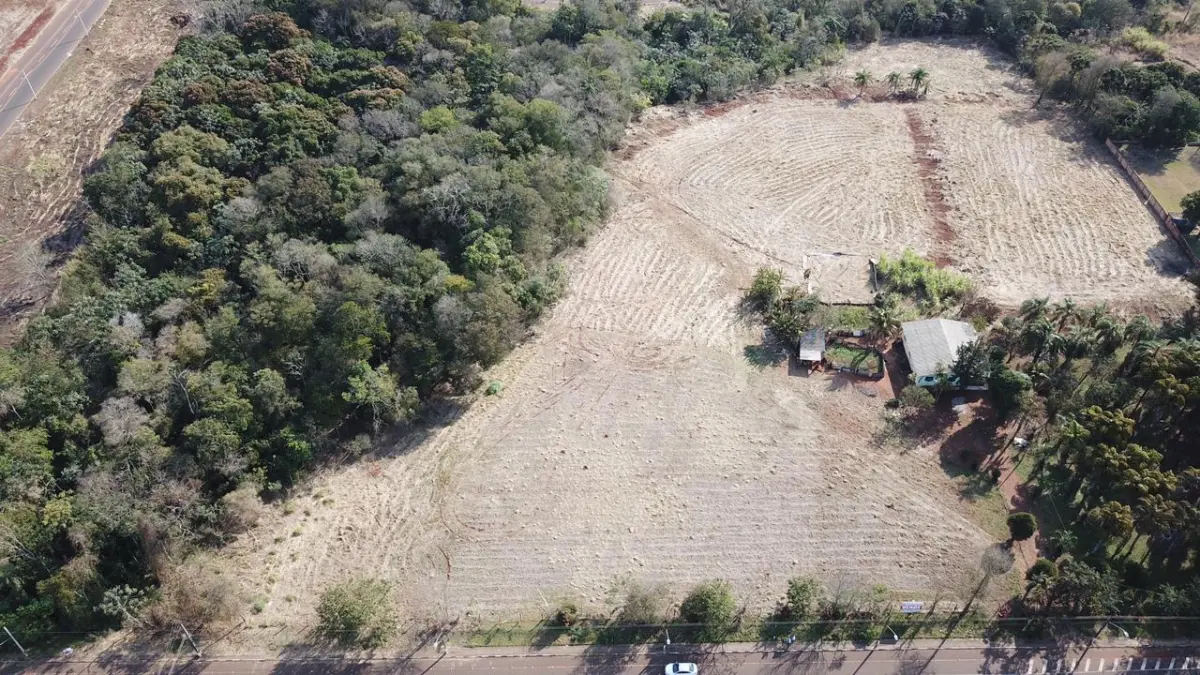 LOTE 000 - TERRENO COM 28 MIL M2 EM FOZ DO IGUAÇU - AVENIDA GENERAL MEIRA