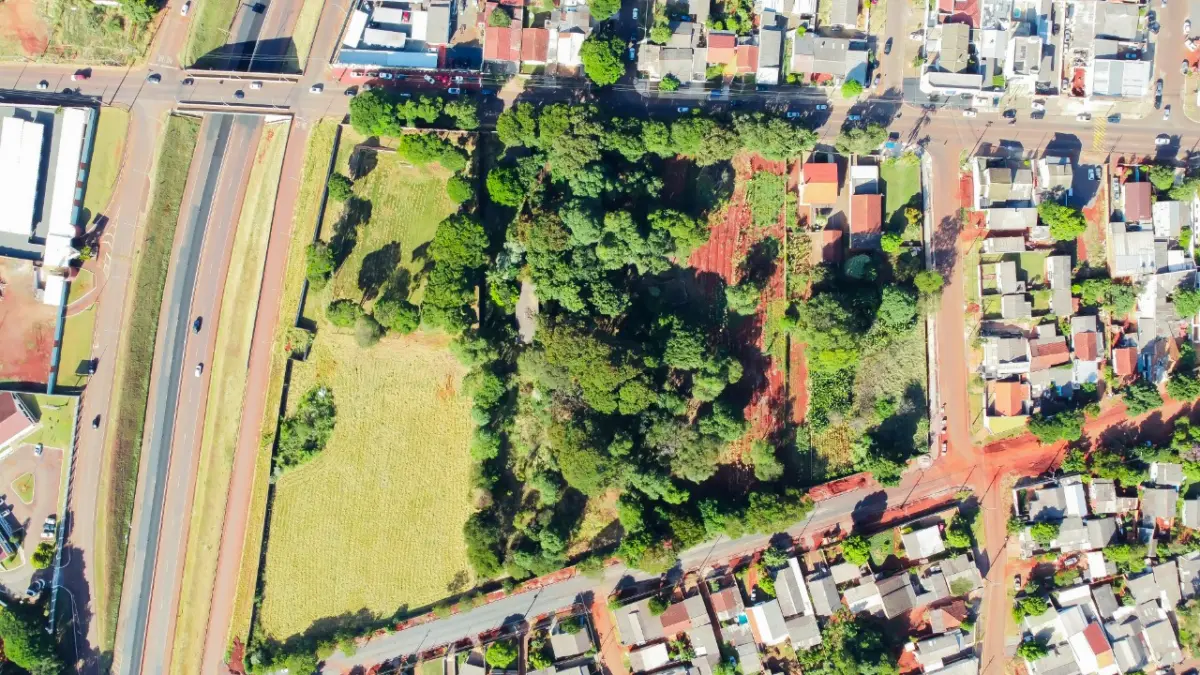 LOTE 000 - TERRENO COMERCIAL  COM  14. 108 M2 REGIÃO NORTE - CASCAVEL PR ( Final da rua jacarezinho)