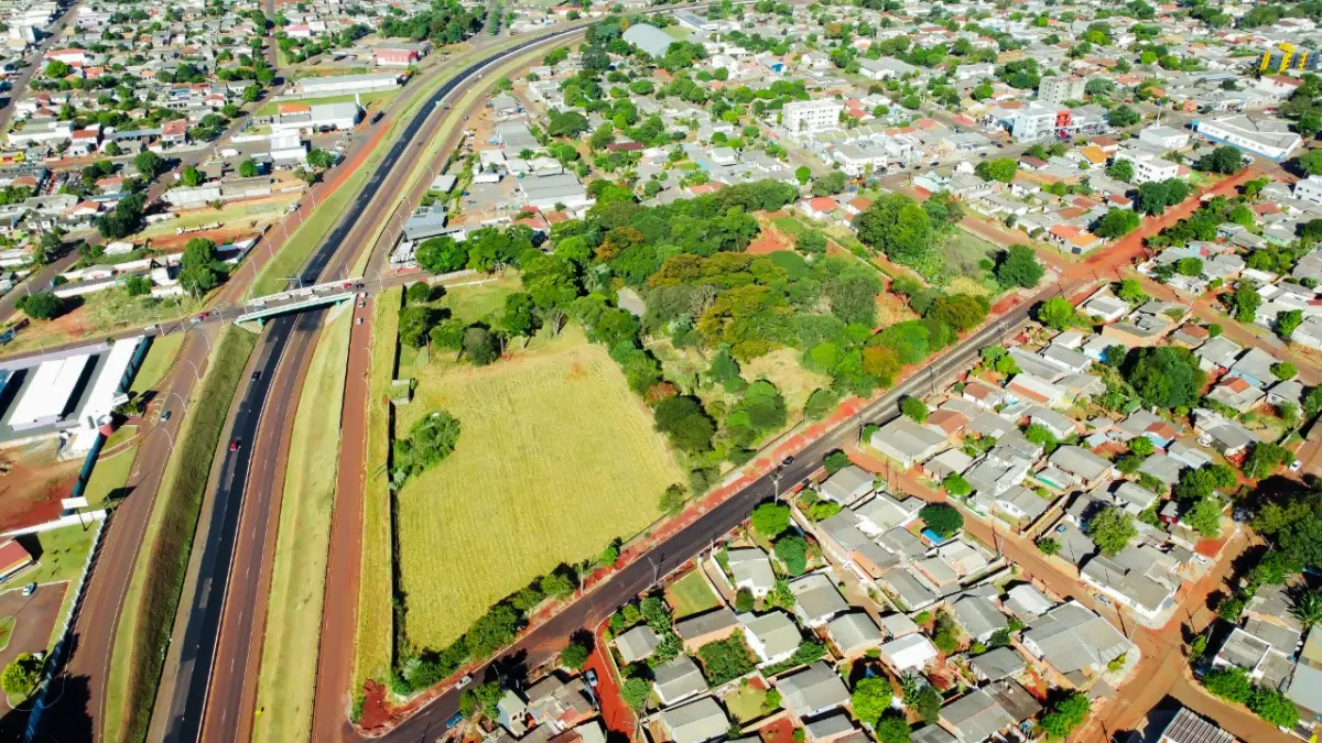 LOTE 000 - TERRENO COMERCIAL  COM  14. 108 M2 REGIÃO NORTE - CASCAVEL PR ( Final da rua jacarezinho)