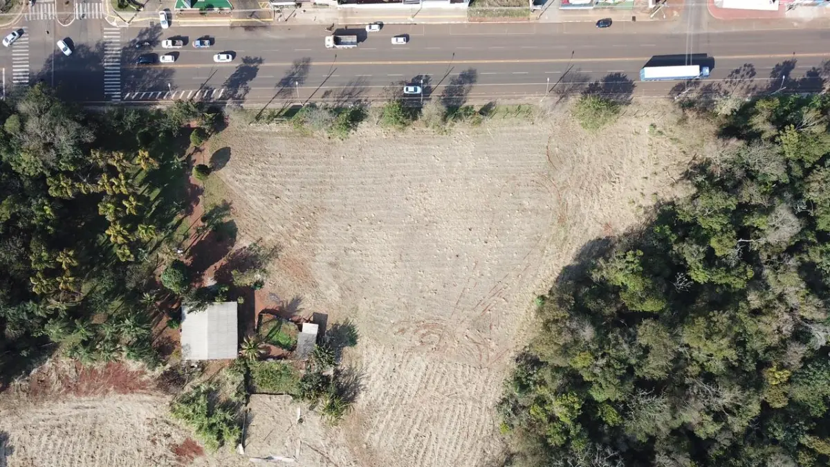 LOTE 000 - TERRENO COM 28 MIL M2 EM FOZ DO IGUAÇU - AVENIDA GENERAL MEIRA