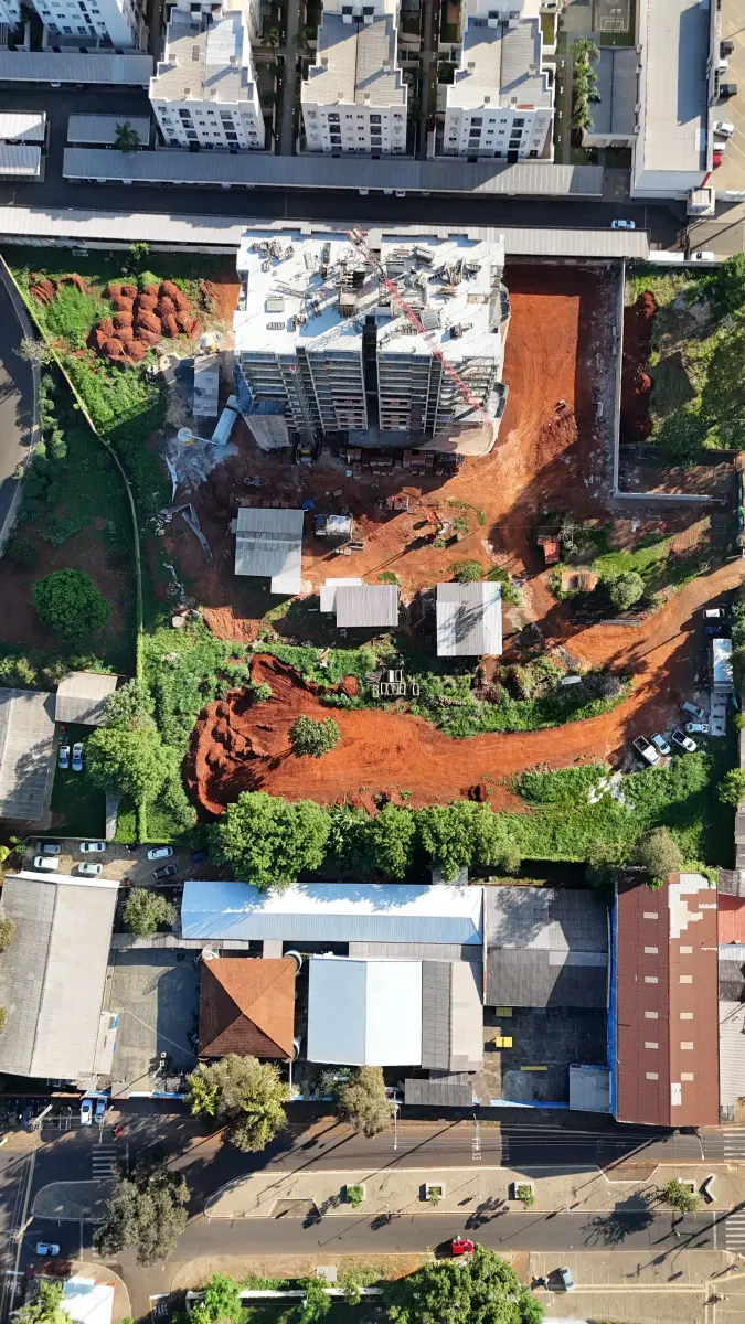 LOTE 000 - TERRENO COM  4.958,92 m2 FOZ DO IGUAÇU PR - AVENIDA GENERAL MEIRA ( Prox. Residencial Angatu)