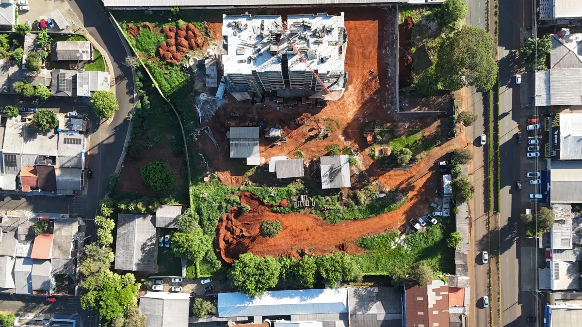 LOTE 000 - TERRENO COM  4.958,92 m2 FOZ DO IGUAÇU PR - AVENIDA GENERAL MEIRA ( Prox. Residencial Angatu)