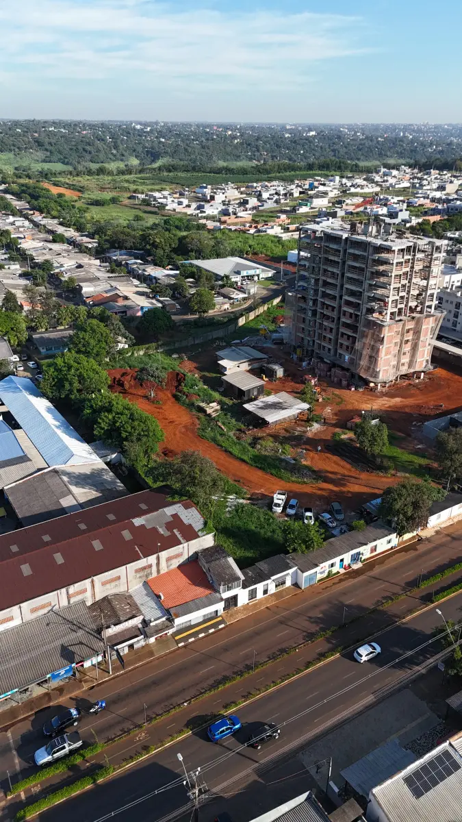 LOTE 000 - TERRENO COM  4.958,92 m2 FOZ DO IGUAÇU PR - AVENIDA GENERAL MEIRA ( Prox. Residencial Angatu)