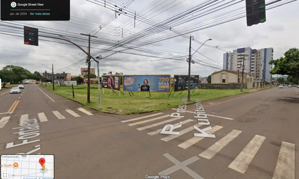 LOTE 001 - TERRENO COMERCIAL ESQUINA  COM 2.888,87 M2 CENTRO EM  CASCAVEL PR
