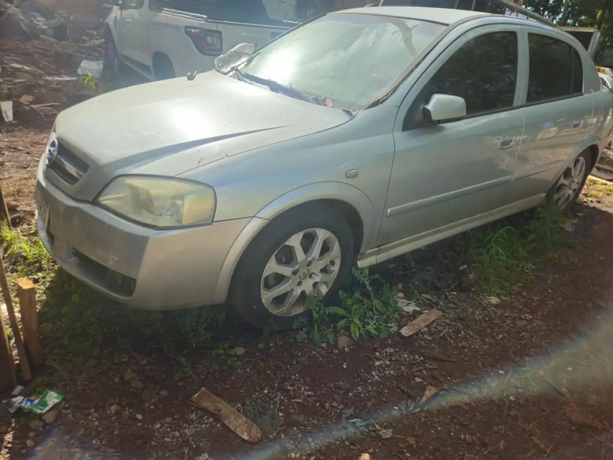 LOTE 000 - GM ASTRA HB ADVANTAGE ANO 2009/2010 - 4 PORTAS COR PRATA