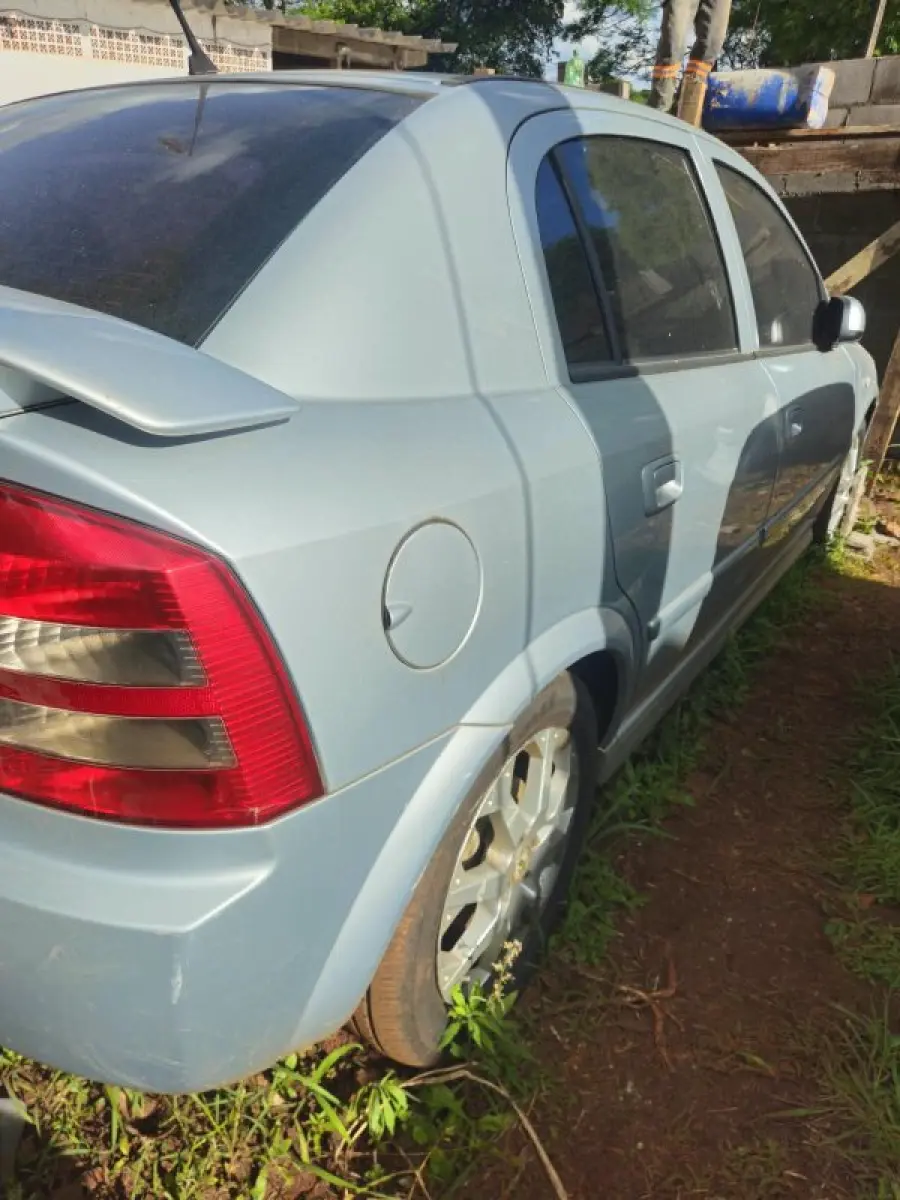 LOTE 000 - GM ASTRA HB ADVANTAGE ANO 2009/2010 - 4 PORTAS COR PRATA