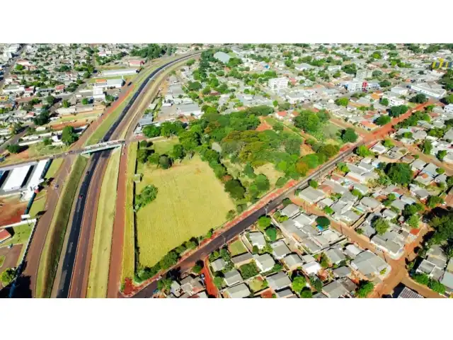 TERRENO COMERCIAL COM 31.400 M2 BAIRRO SÃO CRISTOVÃO FINAL DA RUA JACAREZINHO - CASCAVEL /PR