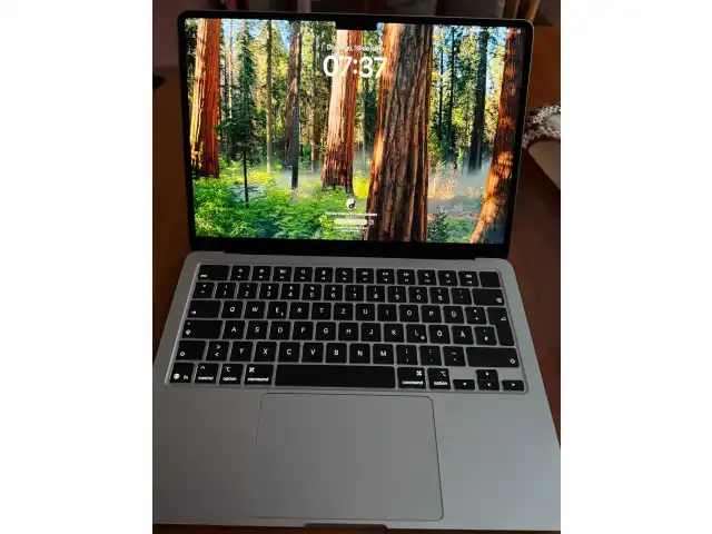 COMPUTADOR APPLE - MAC BOOCK 13,3 POL. CHIP APPLE SILICON M4 ( NOVO)