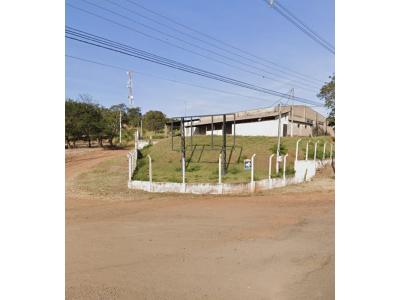 LOTE 000 - BARRACÃO INDUSTRIAL medindo aprox.  2.200 M2 localizado em  ASSAI PR.