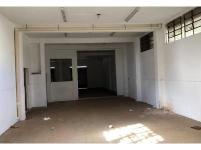 Lote 000 - sala comercial 180 m2 + sobrado em alvenaria . total de 390 m2 em rolândia pr