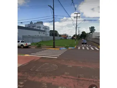 LOTE 001 - TERRENO COMERCIAL TOLEDO PR. ( 1.067 M2) AVENIDA PARIGOT DE SOUZA.