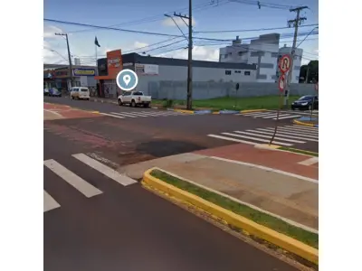 LOTE 001 - TERRENO COMERCIAL TOLEDO PR. ( 1.067 M2) AVENIDA PARIGOT DE SOUZA.