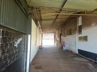 LOTE 001 - TERRENO URBANO COM 602 m2 e   BARRACÃO/SALA COMERCIAL com 233 m2   EM MARECHAL CANDIDO RONDON PR