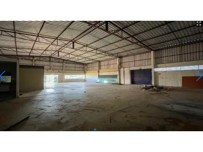 LOTE 000 - BARRACÃO COMERCIAL EM MEDIANEIRA - PR RUA FLORENçA, 121 • 607,00m²  Medianeira - PR