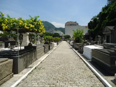 LOTE 000 - JAZIGO PERTPÉTUO - CEMITÉRIO SÃO JOÂO BATISTA - RIO DE JANEIRO - RJ