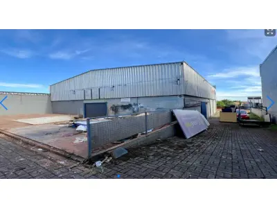 LOTE 000 - BARRACÃO COMERCIAL EM MEDIANEIRA - PR RUA FLORENçA, 121 • 607,00m²  Medianeira - PR