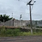 LOTE 000 - BARRACÃO INDUSTRIAL medindo aprox.  2.200 M2 localizado em  ASSAI PR.