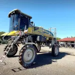 LOTE 000 - PULVERIZADOR 3000S PLA – MARCA PLA – Modelo 3000S – Ano Fabricação 2010 – Litros: 3000 Lts – Barra 30 Mts -