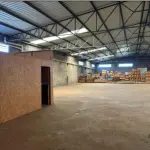 LOTE 000 - BARRACÃO INDUSTRIAL medindo aprox.  854 M2 localizado em  ASSAI PR.