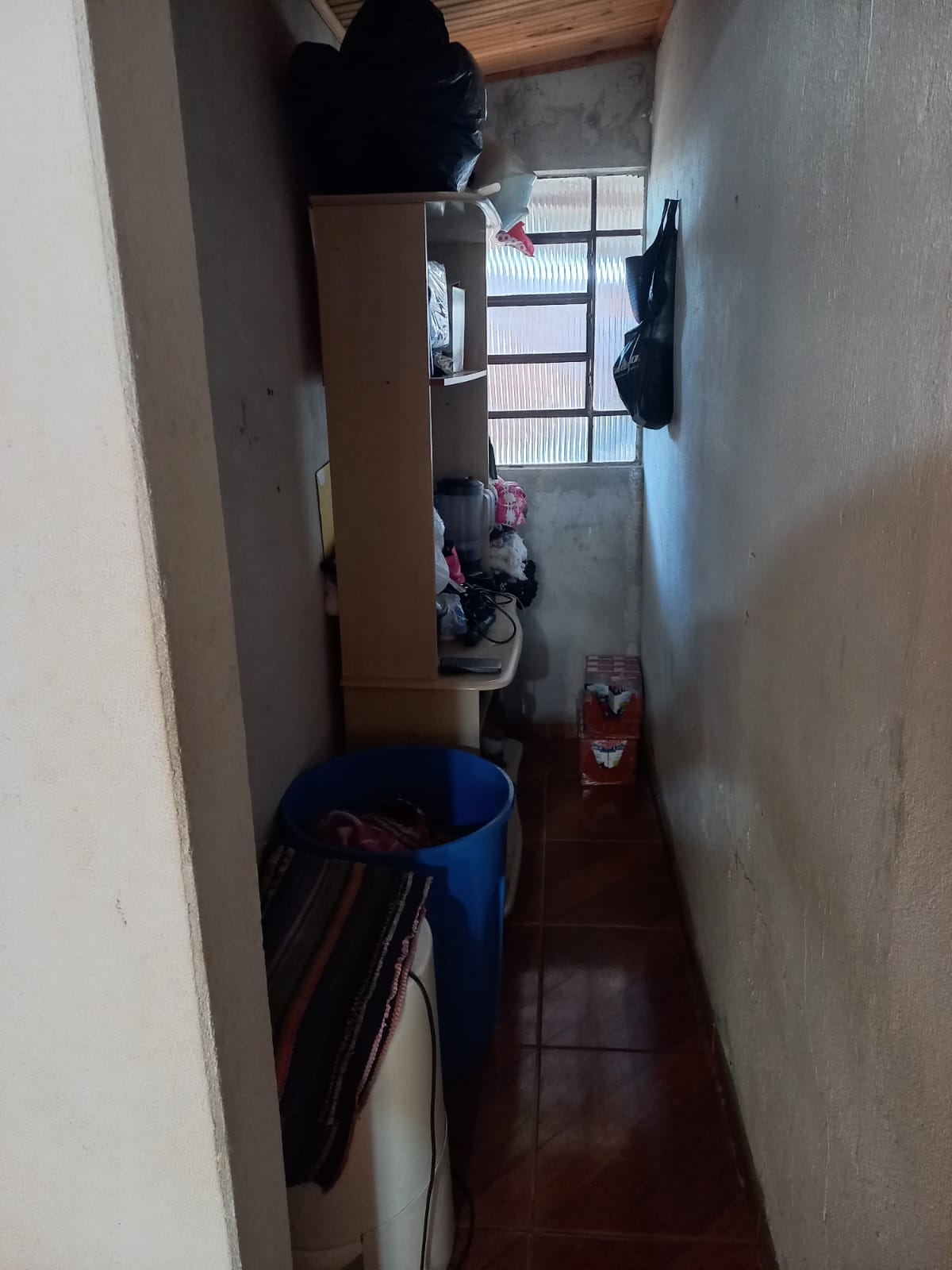 TERRENO DE ESQUINA COM 180M2 EM UMUARAMA PR ( PARQUE BONFIM ) 2 CASAS NÃO AVERBADAS., localizado em Umuarama - PR