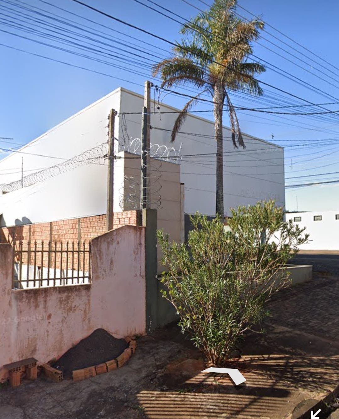 BARRACÃO COMERCIAL COM 945,51 m2 ROLÂNDIA PR, localizado em Rolândia - PR