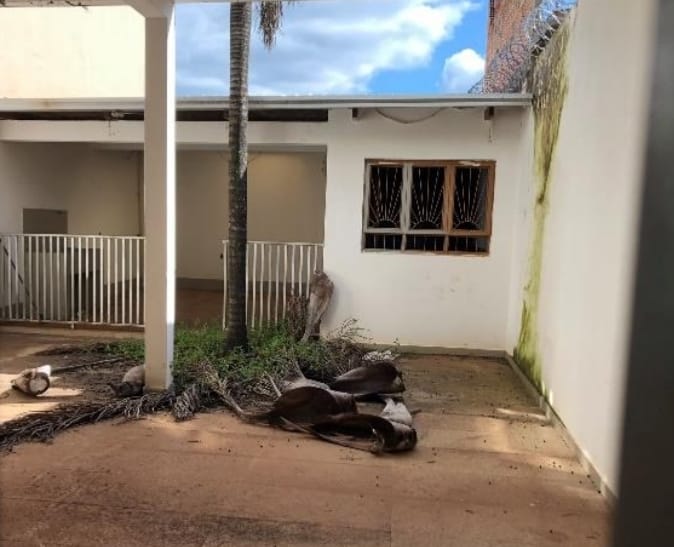 SALA COMERCIAL 180 m2 + SOBRADO em ALVENARIA . TOTAL DE 390 m2 em ROLÂNDIA PR, localizado em Rolândia - PR