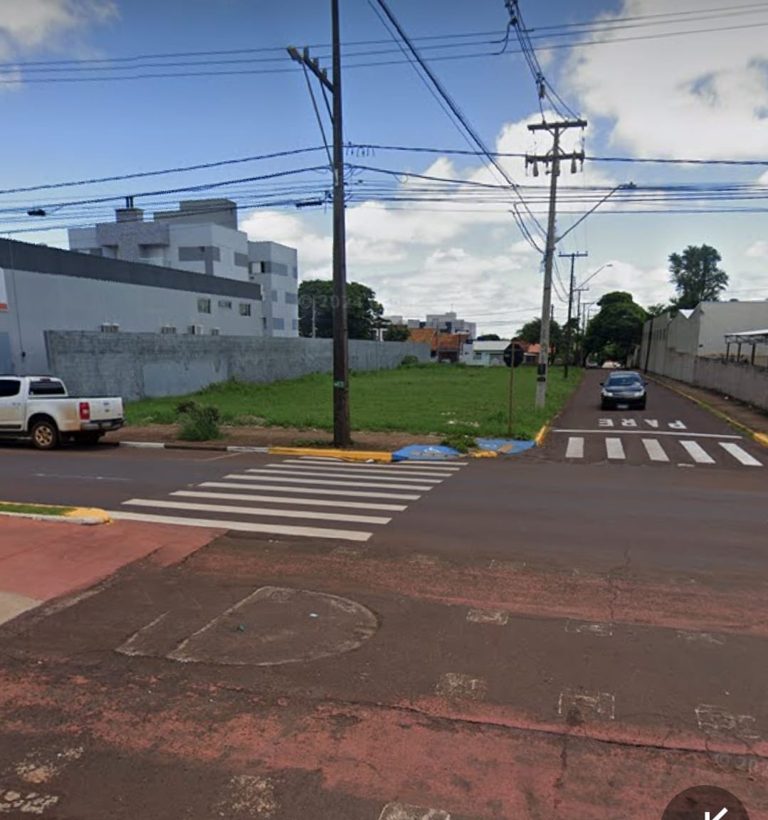 Terreno Comercial Toledo Pr. ( 1.067 M2) Avenida Parigot De Souza., localizado em Toledo - PR
