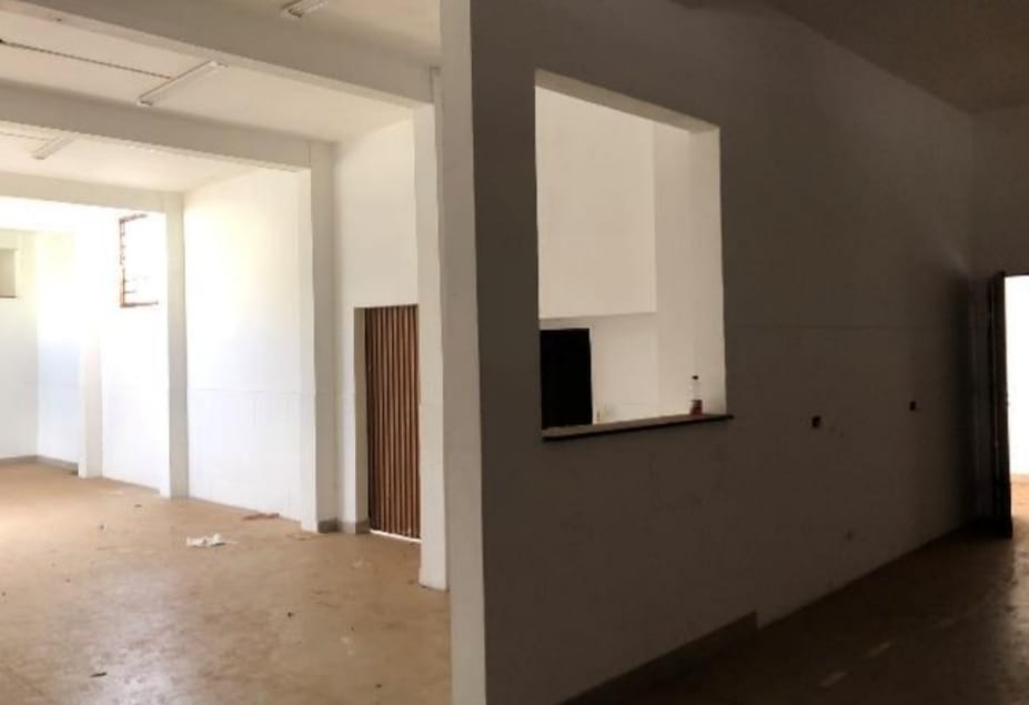 SALA COMERCIAL 180 m2 + SOBRADO em ALVENARIA . TOTAL DE 390 m2 em ROLÂNDIA PR, localizado em Rolândia - PR