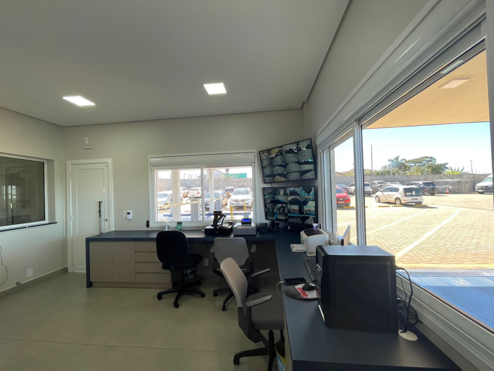 TERRENO COM 6.795 M2 - NO AEROPORTO DE CASCAVEL PARANA, localizado em Cascavel - PR