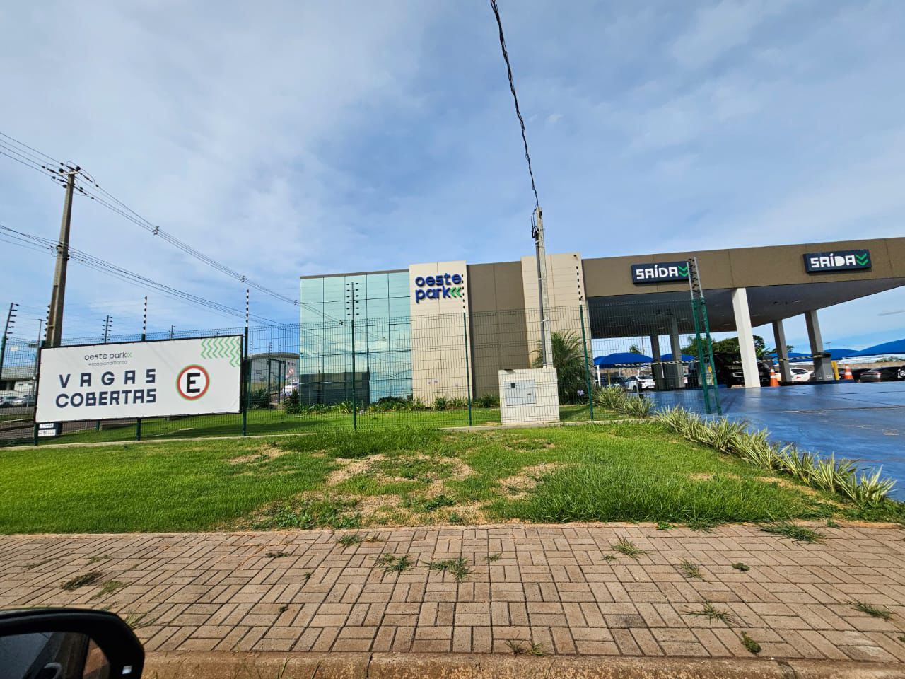 TERRENO COM 6.795 M2 - NO AEROPORTO DE CASCAVEL PARANA, localizado em Cascavel - PR